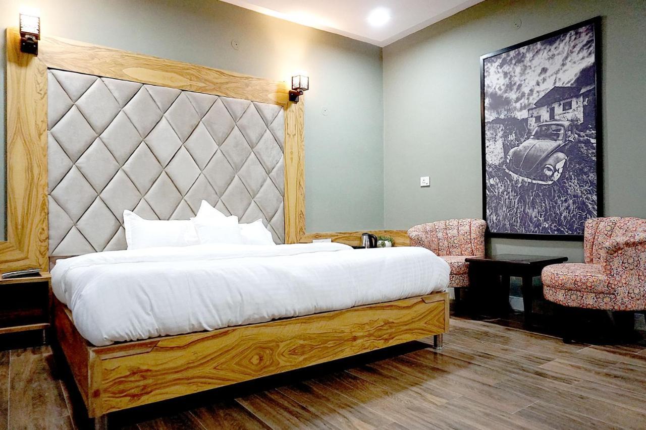 Sl Manor Hill Resort موسوري المظهر الخارجي الصورة