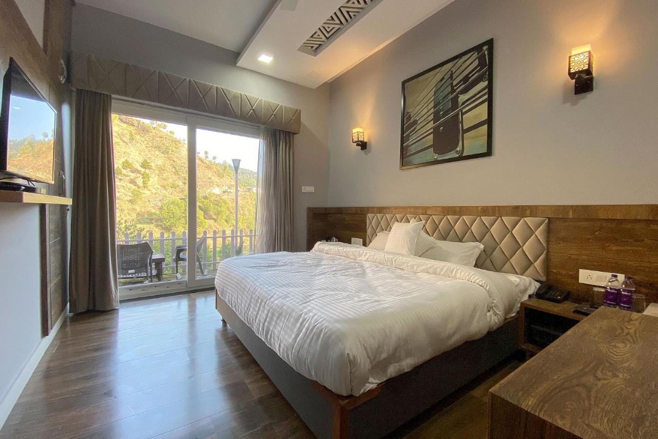 Sl Manor Hill Resort موسوري المظهر الخارجي الصورة