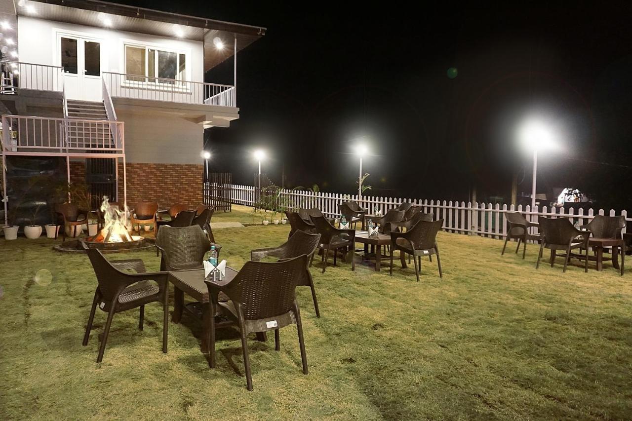 Sl Manor Hill Resort موسوري المظهر الخارجي الصورة