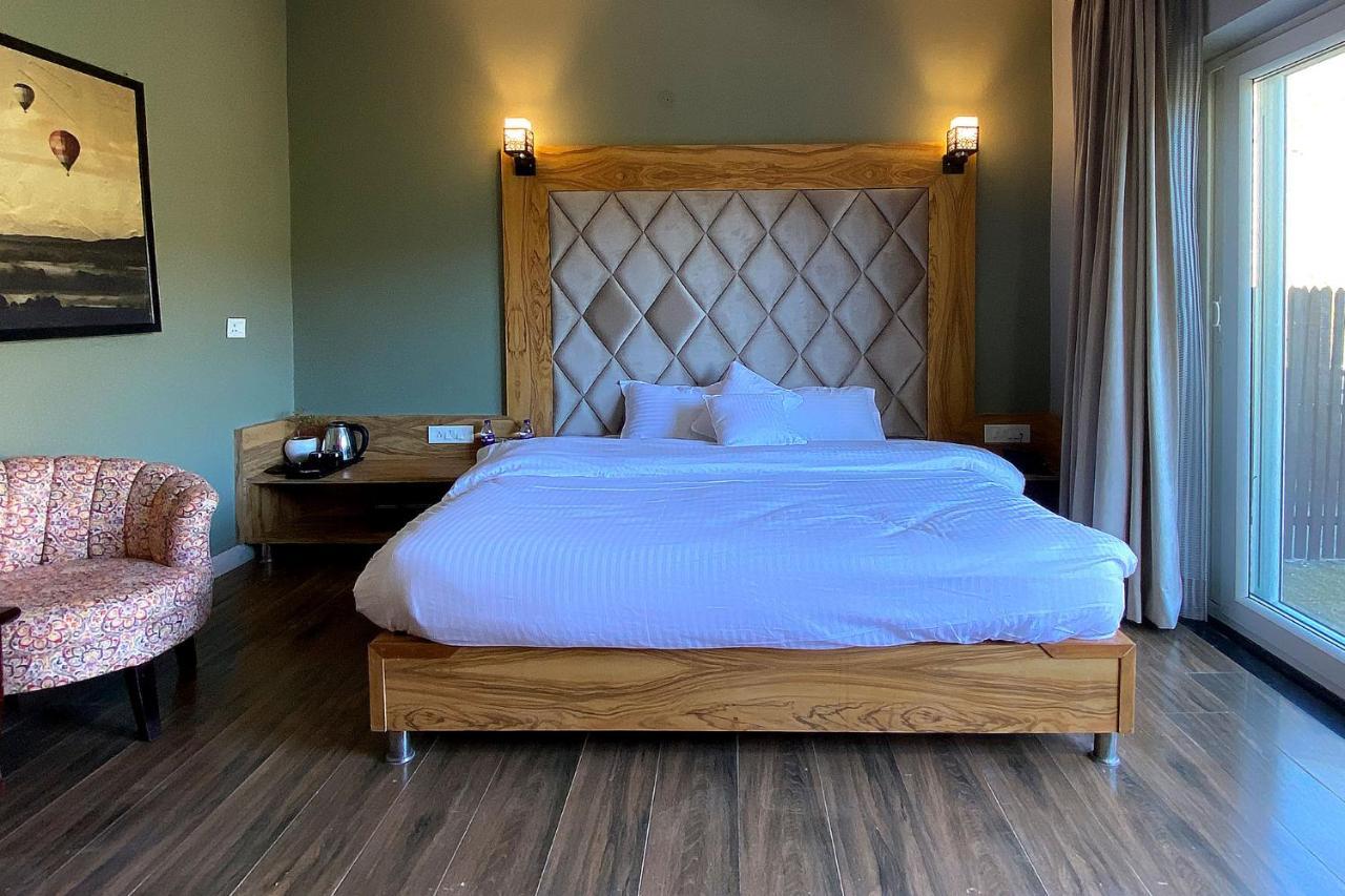 Sl Manor Hill Resort موسوري المظهر الخارجي الصورة